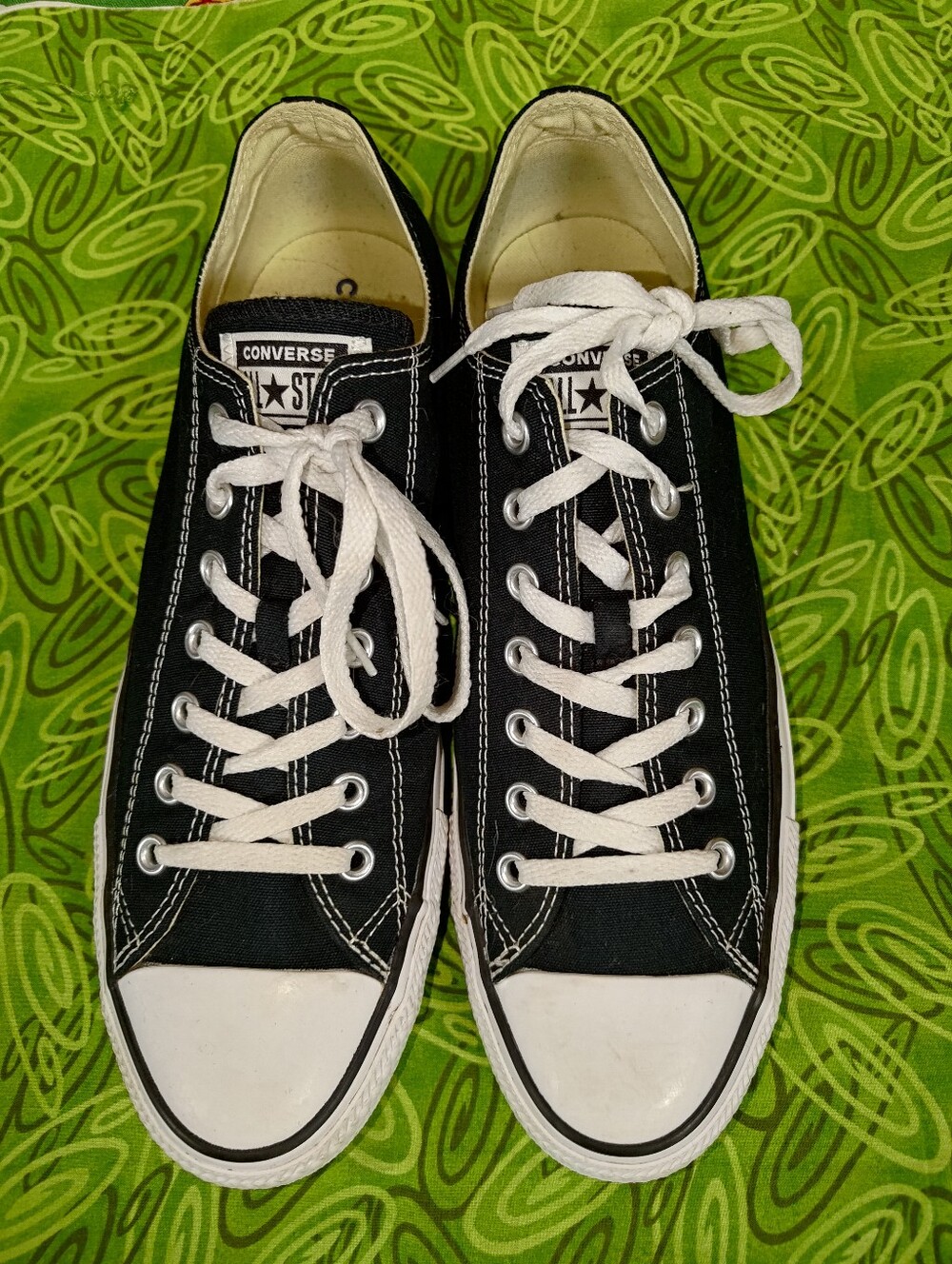 Converse Unisex Chuck Taylor All Star Low Basketball Shoe US Men's 12 Women's 14